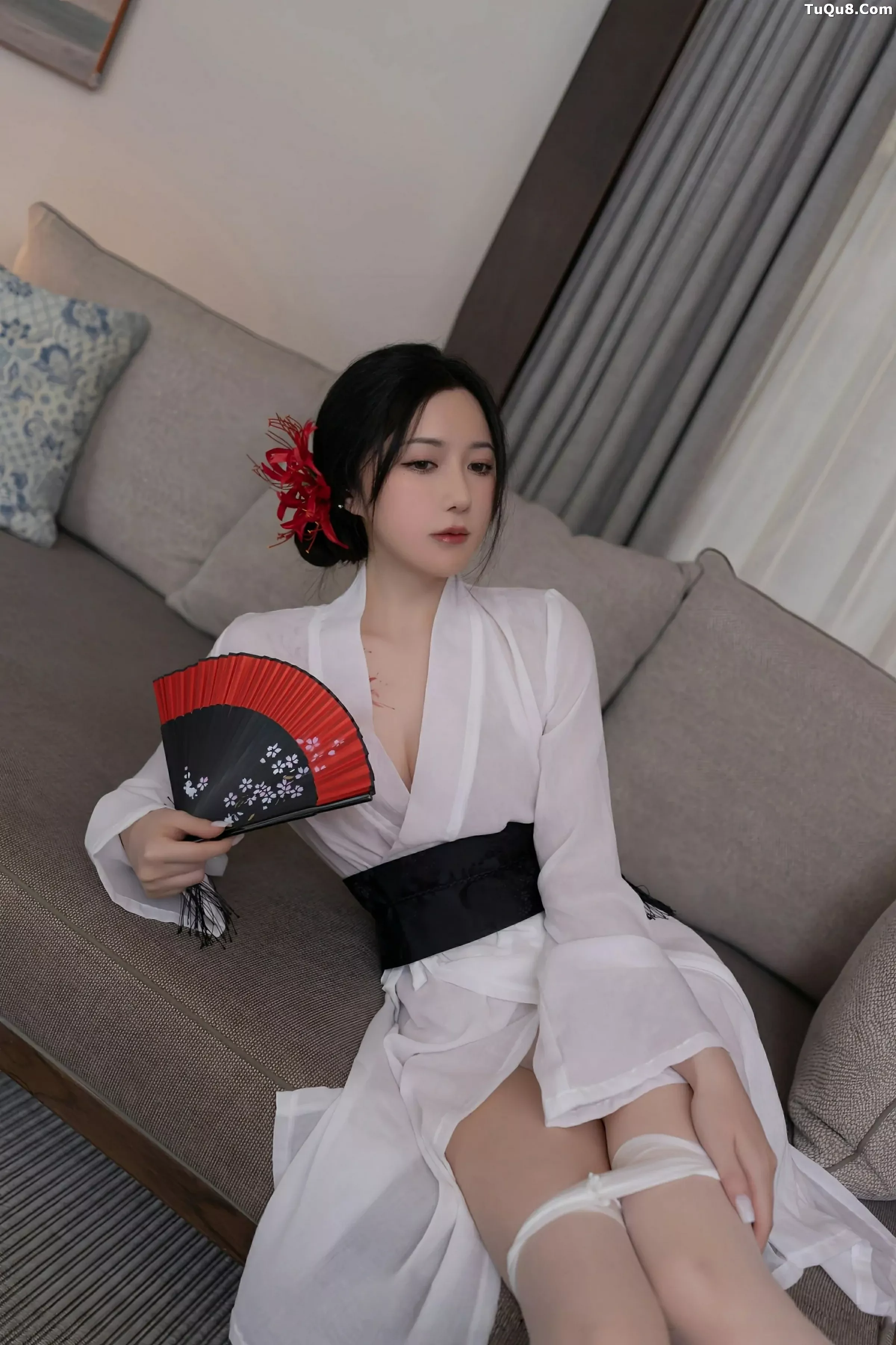 壁纸鱼子酱Fish白色服饰配  第22张