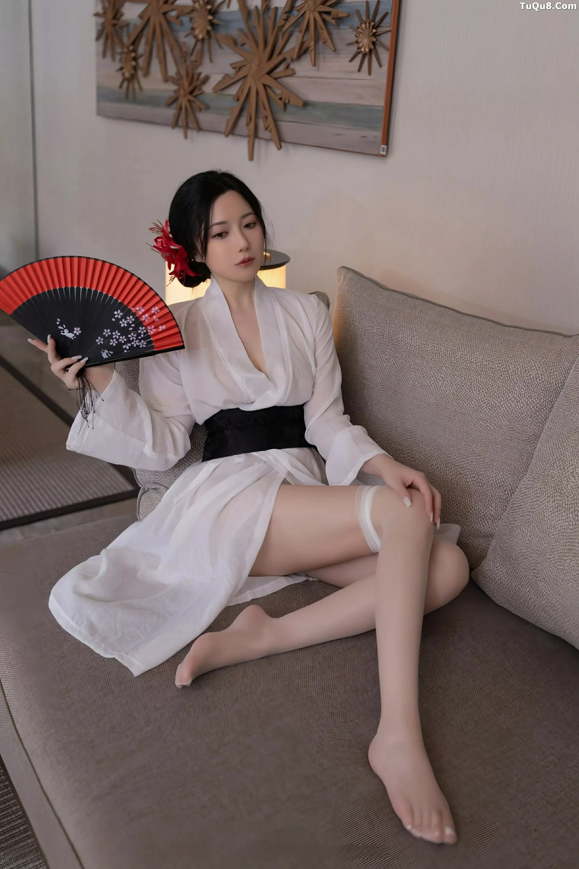 壁纸鱼子酱Fish白色服饰配  第28张