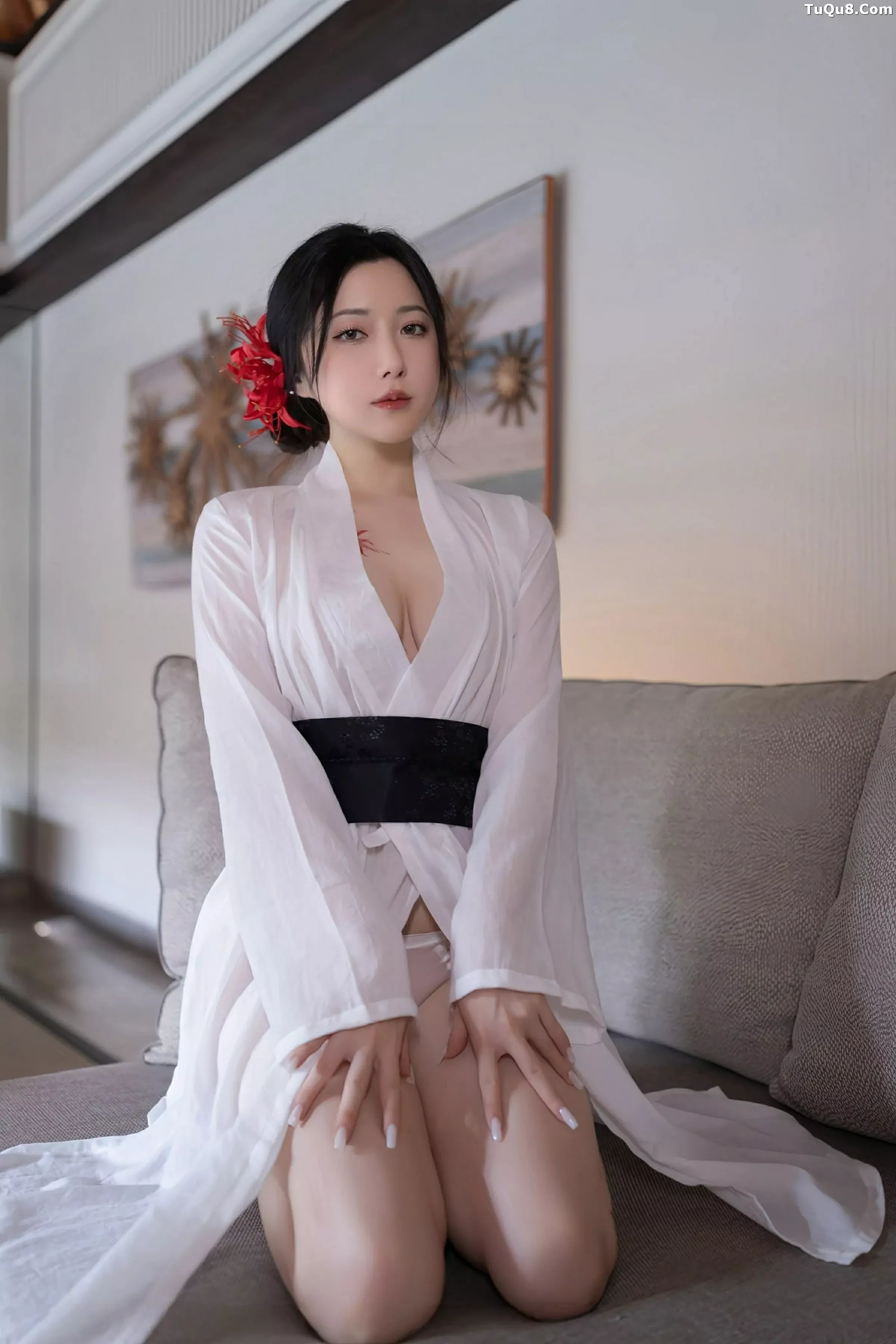壁纸鱼子酱Fish白色服饰配  第26张