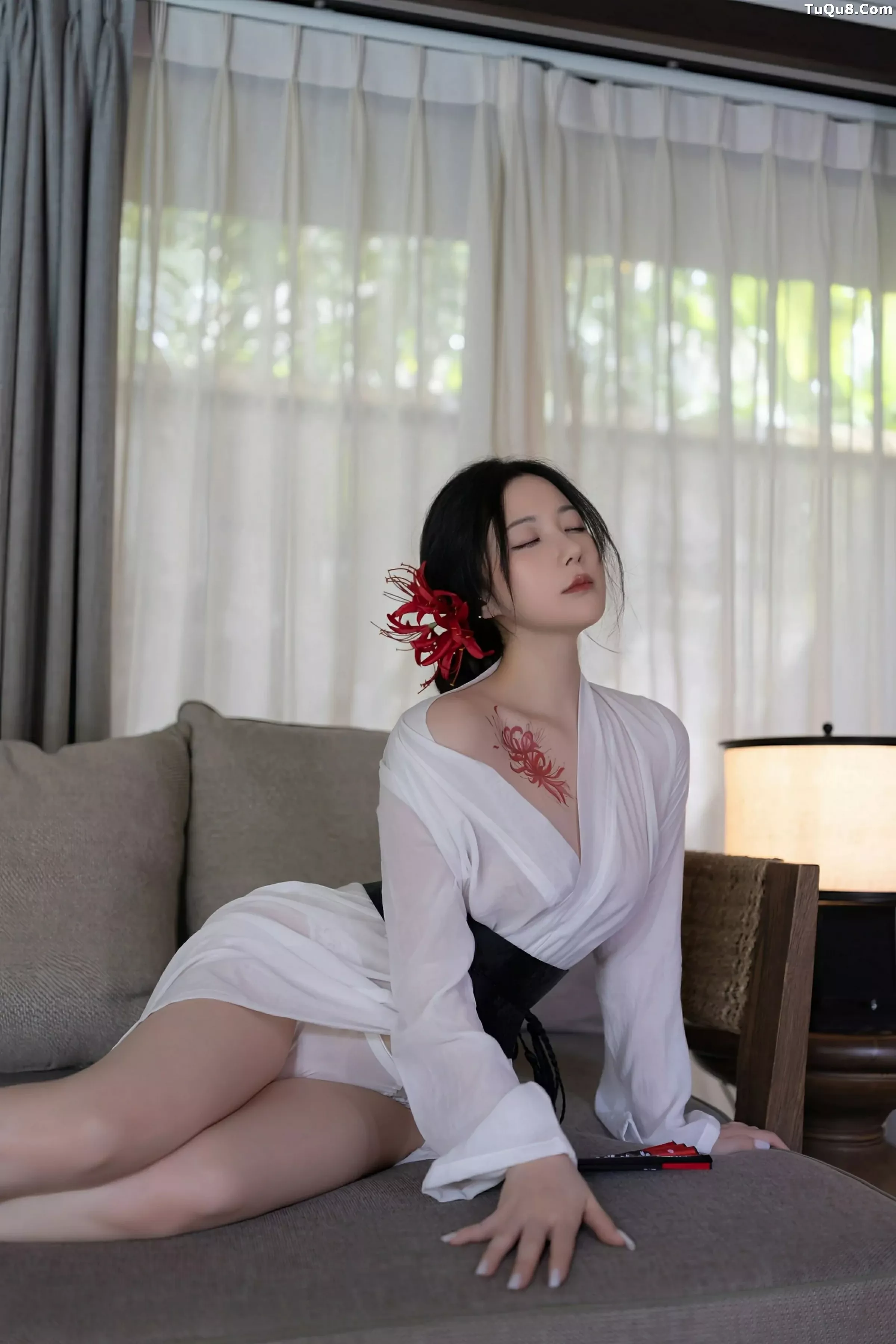 壁纸鱼子酱Fish白色服饰配  第37张