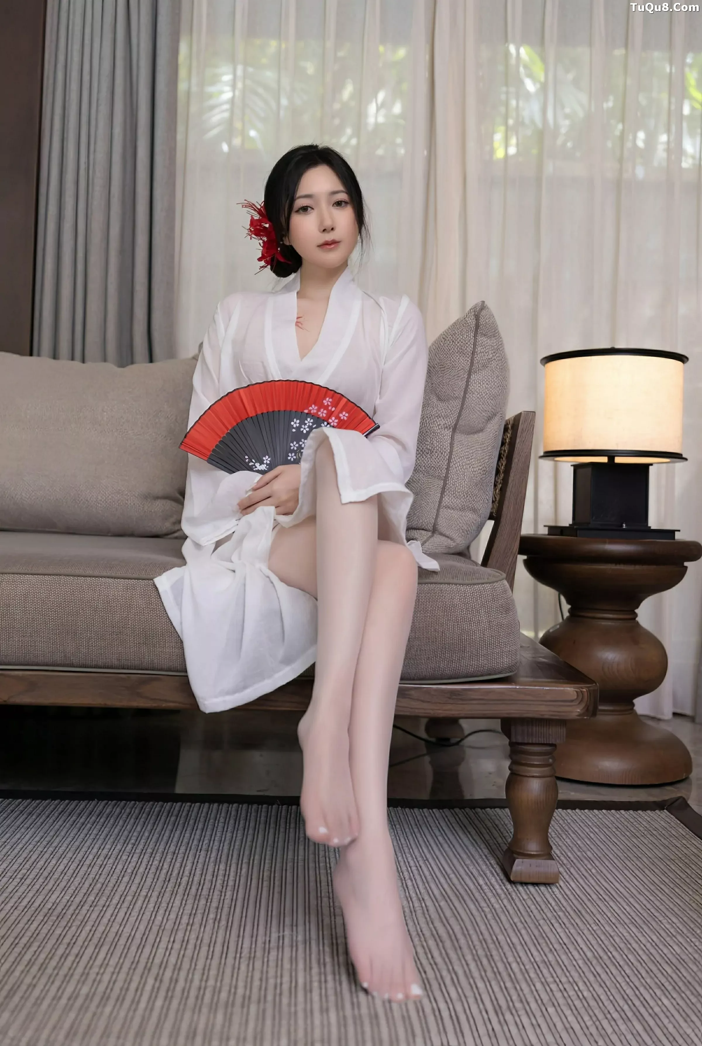 壁纸鱼子酱Fish白色服饰配  第40张