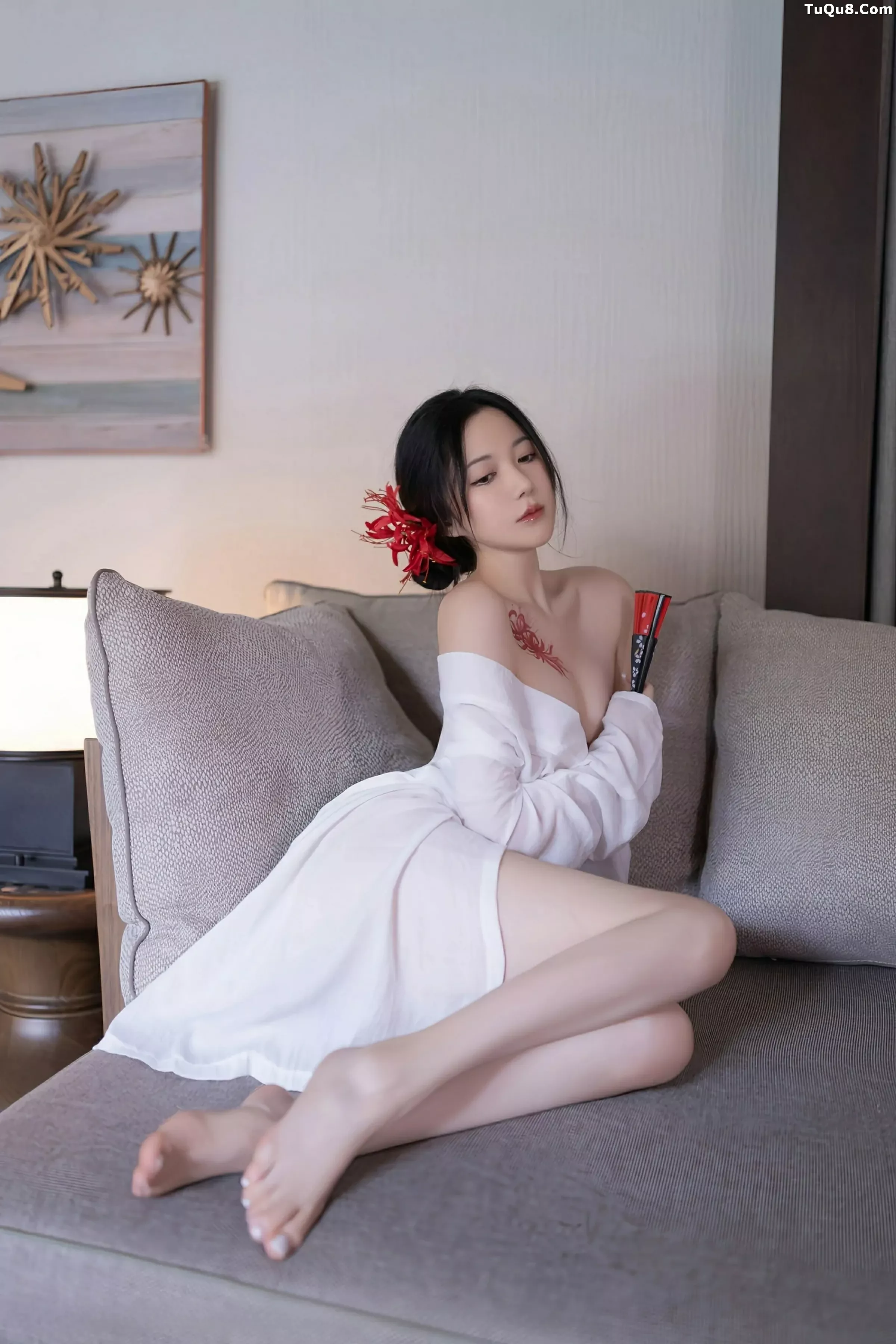 壁纸鱼子酱Fish白色服饰配  第56张
