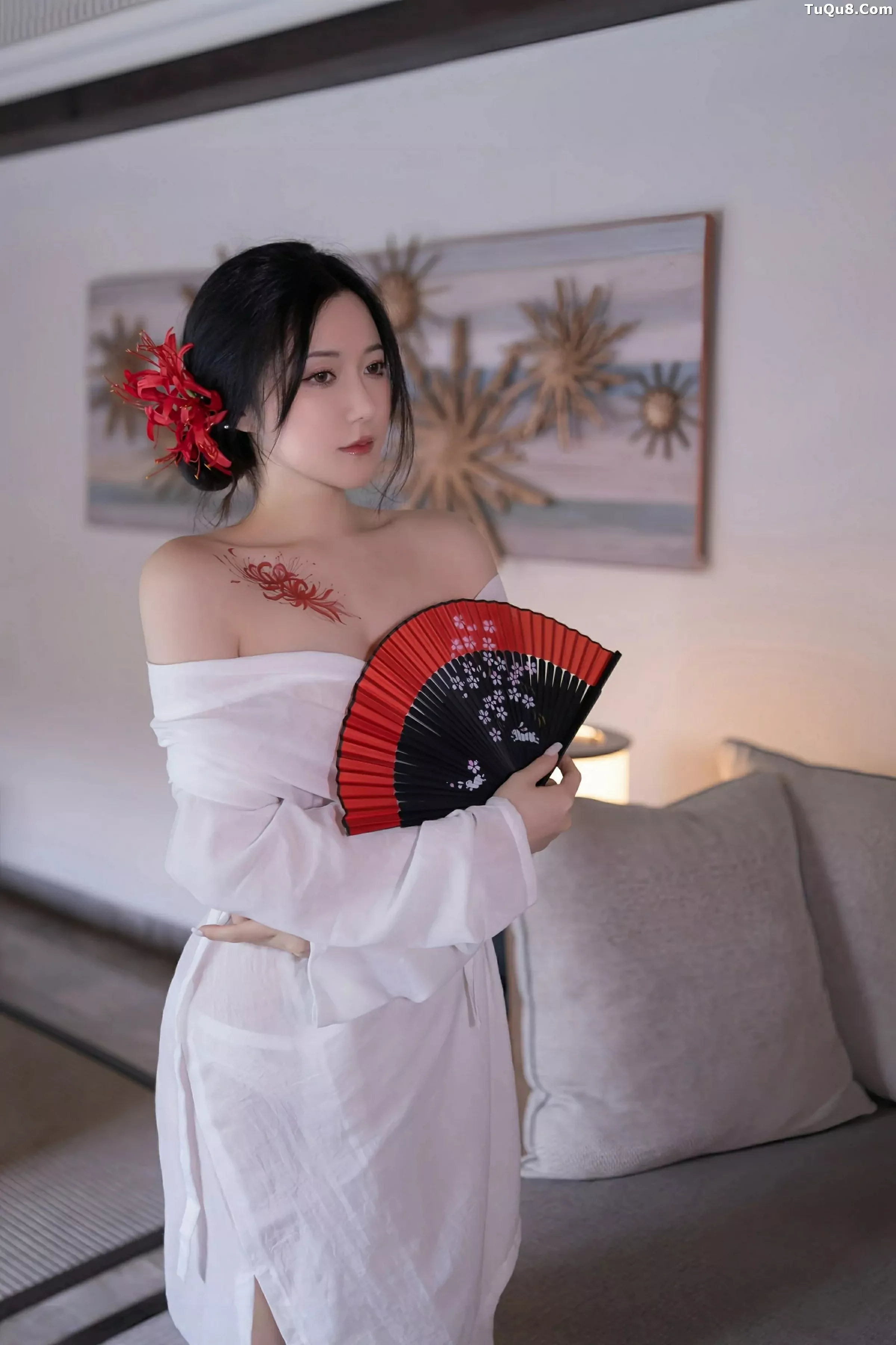 壁纸鱼子酱Fish白色服饰配  第61张